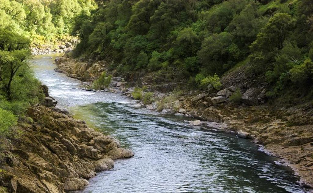 río